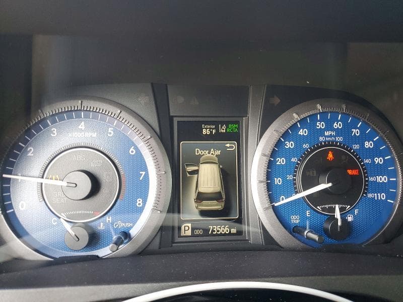 2020 TOYOTA SIENNA XLE 8-PASSENGER 9