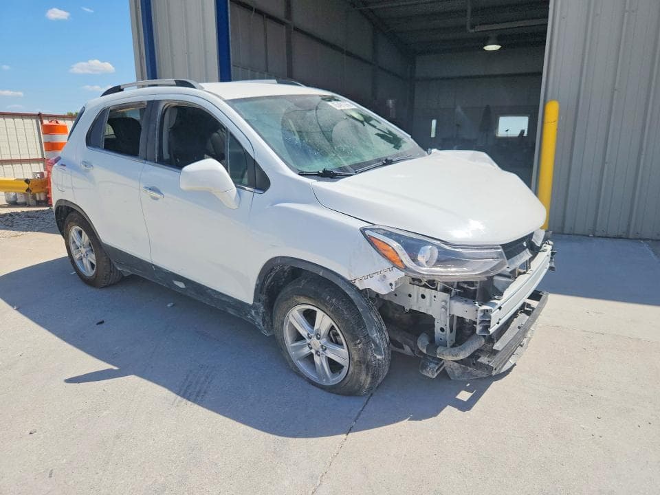 2019 CHEVROLET TRAX 1LT 4