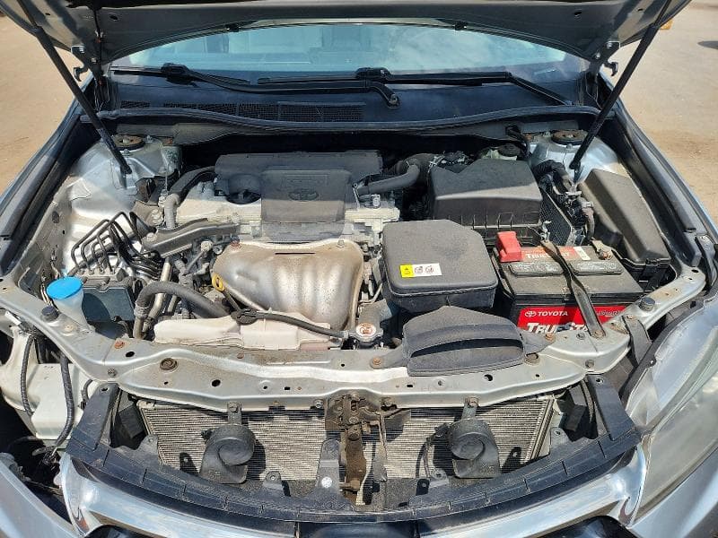 2017 TOYOTA CAMRY SE 11