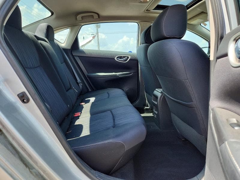 2019 NISSAN SENTRA SV 10