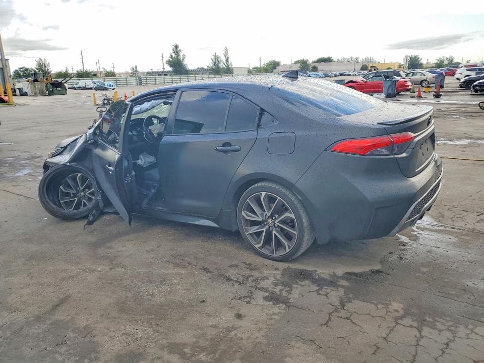 2020 TOYOTA COROLLA SE 2