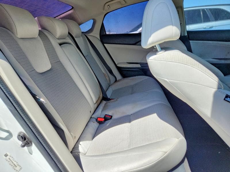 2020 HONDA INSIGHT EX 10