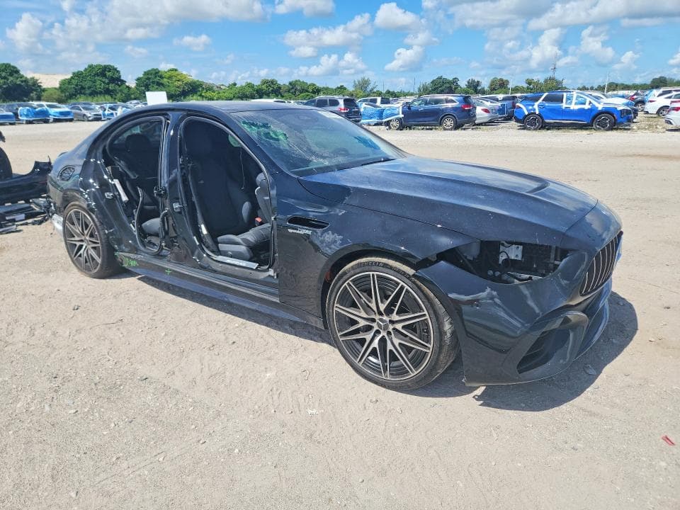 2026 MERCEDES-BENZ C 63 AMG S E PERFORMANCE 4