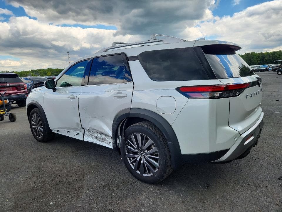 2025 NISSAN PATHFINDER SL 2