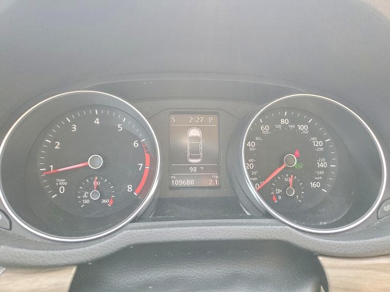 2018 VOLKSWAGEN PASSAT SE 9