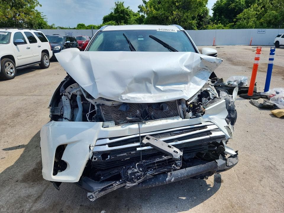 2018 TOYOTA HIGHLANDER XLE 5