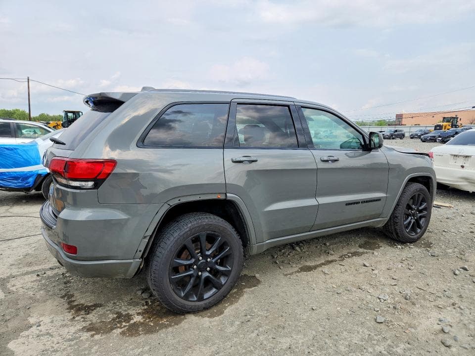 2021 JEEP GRAND CHEROKEE LAREDO 3