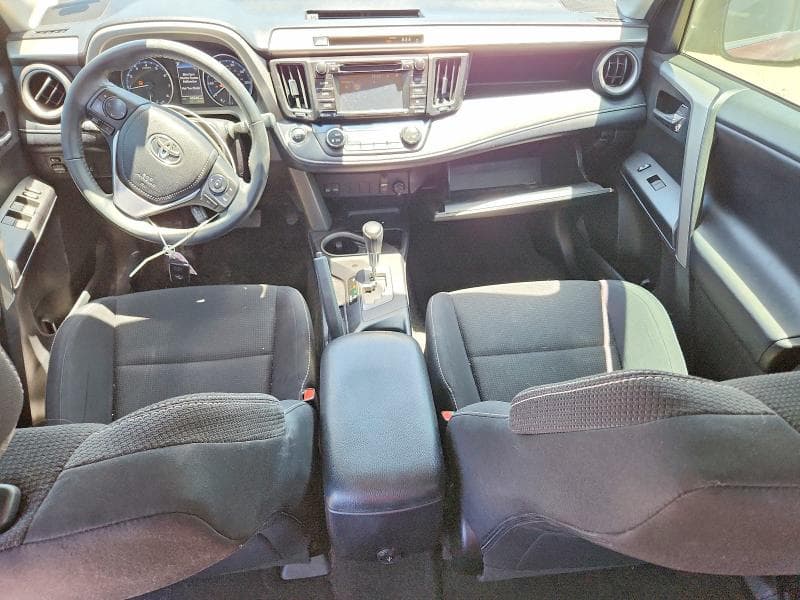 2018 TOYOTA RAV4 XLE 8