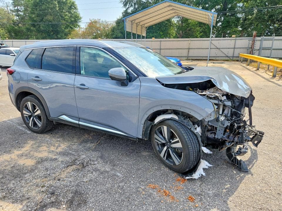 2023 NISSAN ROGUE SL 4