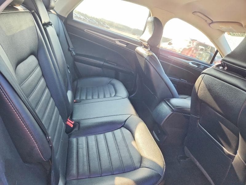 2018 FORD FUSION SE 10