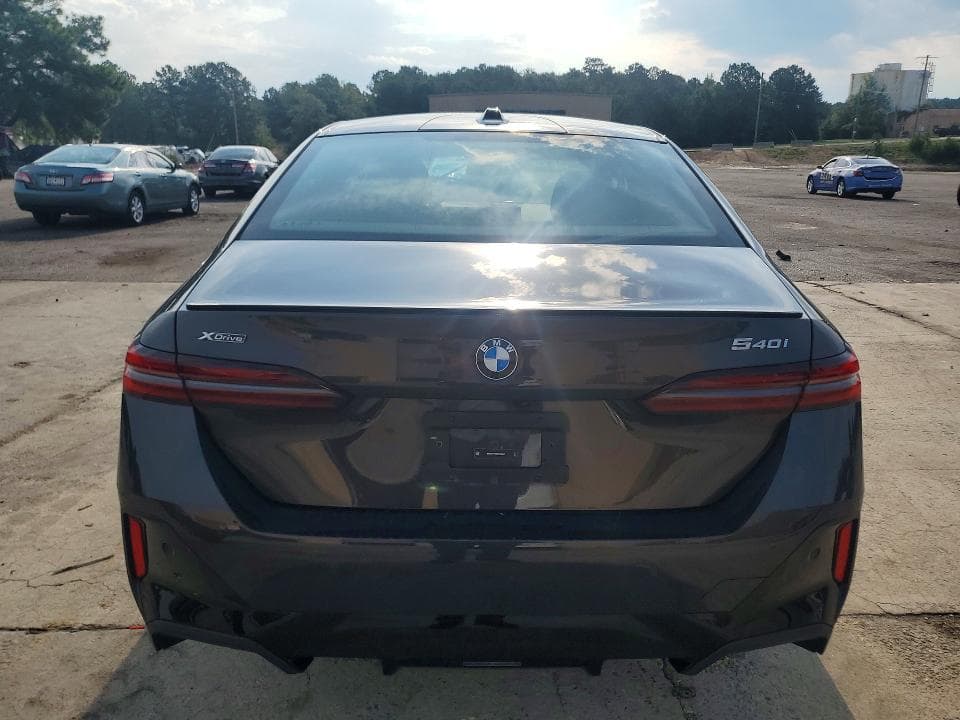 2025 BMW 540 XI 6