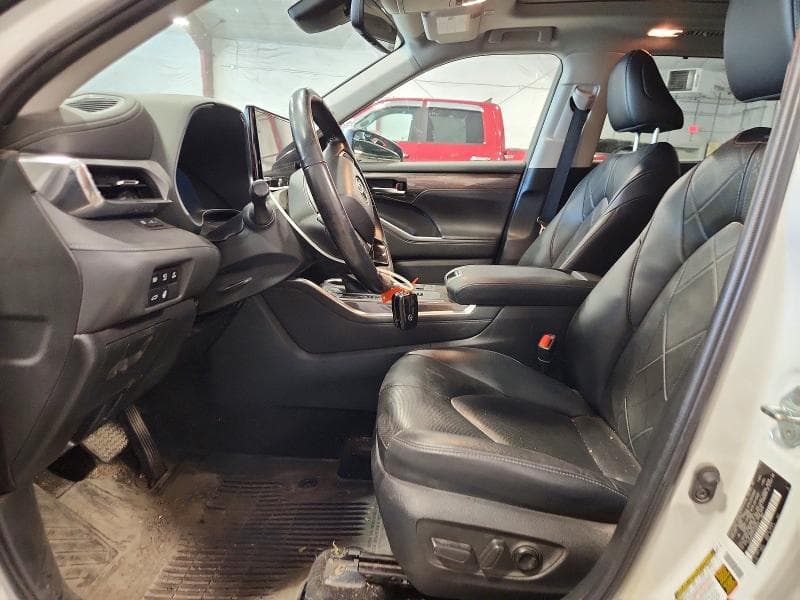2023 TOYOTA HIGHLANDER HYBRID PLATINUM 7