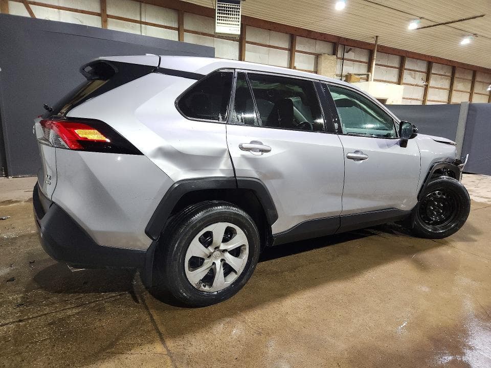 2023 TOYOTA RAV4 LE 3