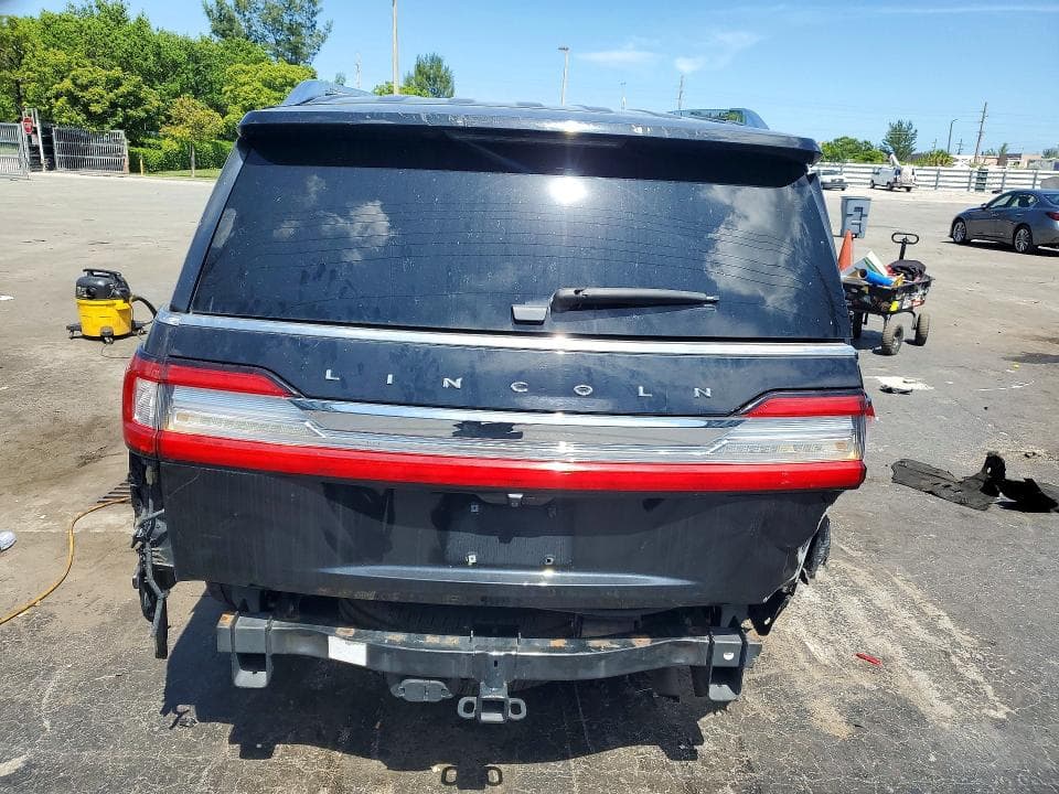 2019 LINCOLN NAVIGATOR L RESERVE 6
