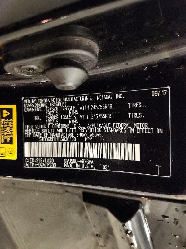 2017 TOYOTA HIGHLANDER HYBRID LIMITED PLATINUM 13