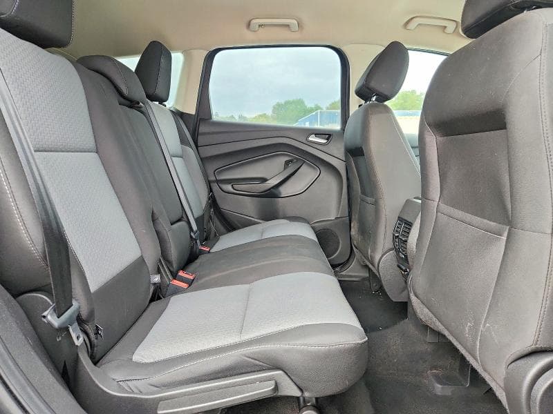 2017 FORD ESCAPE SE 11