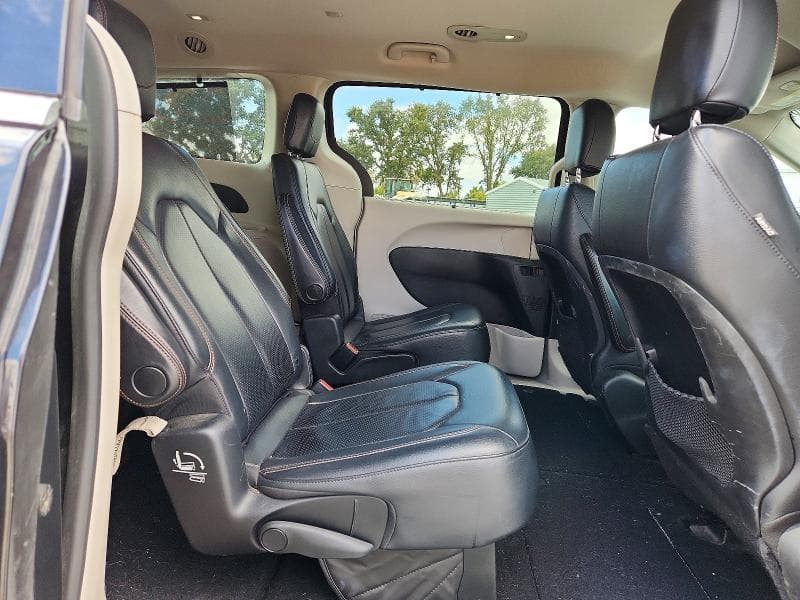 2019 CHRYSLER PACIFICA TOURING L 11