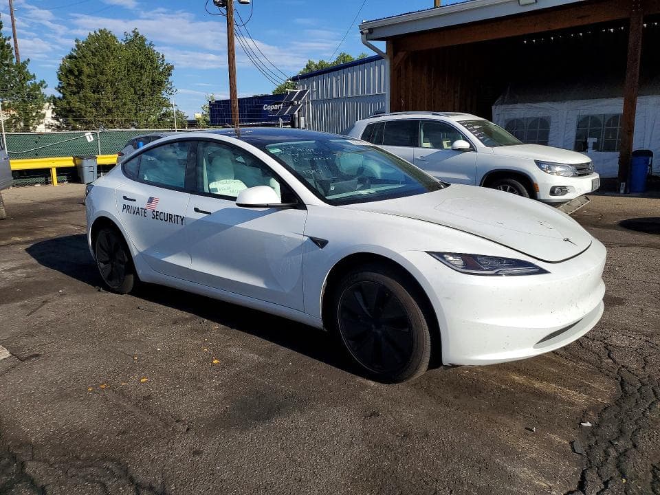 2026 TESLA MODEL 3 4