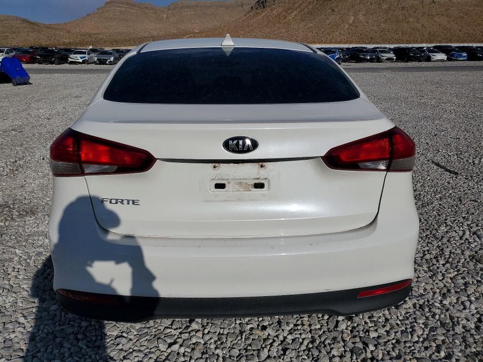 2018 KIA FORTE LX 6