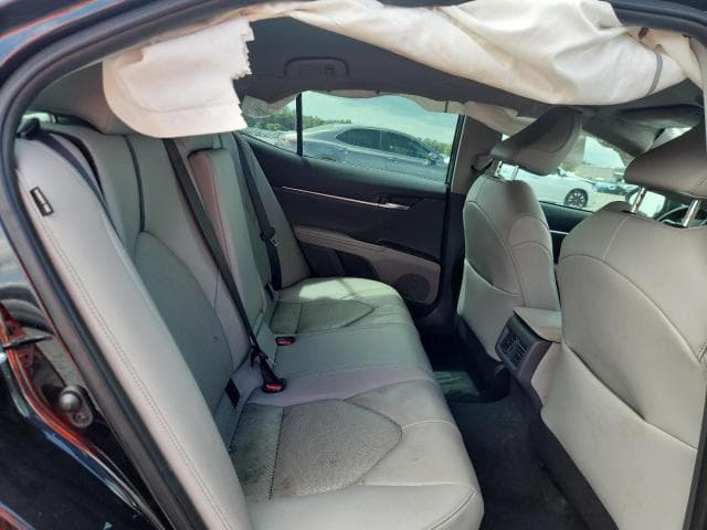 2022 TOYOTA CAMRY XLE 10