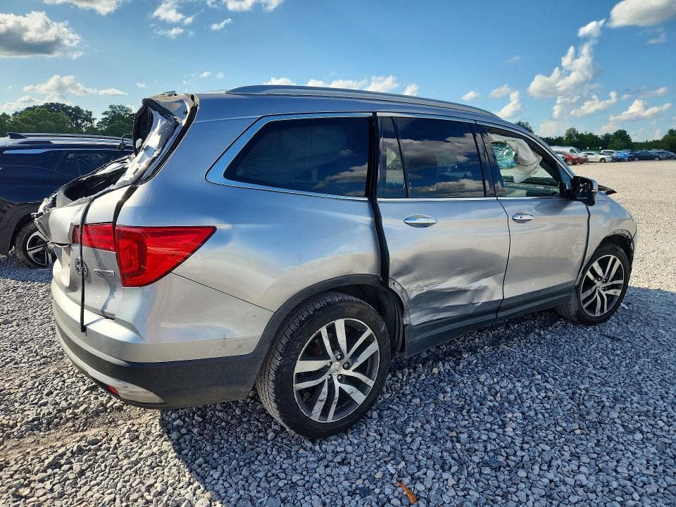 2017 HONDA PILOT TOURING 3