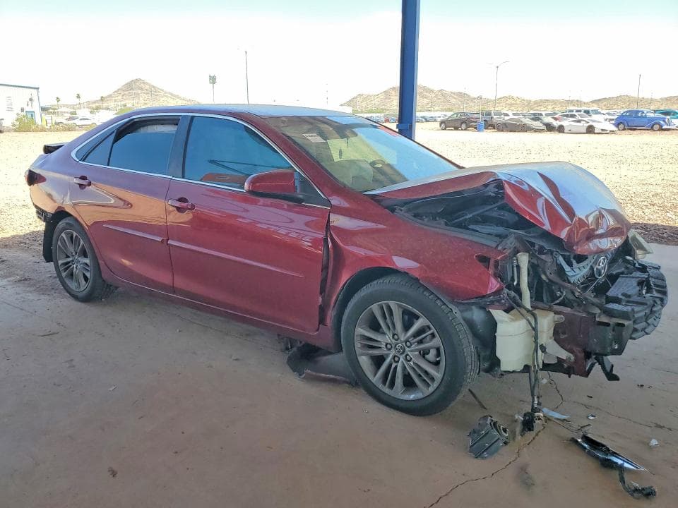 2017 TOYOTA CAMRY SE 4
