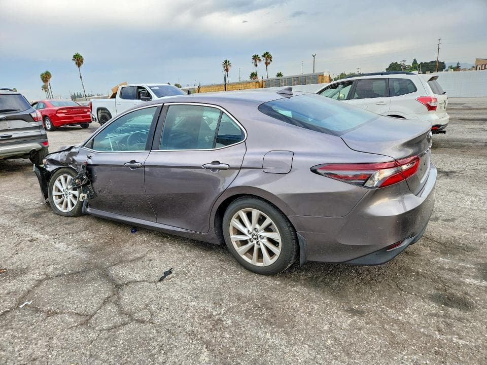 2023 TOYOTA CAMRY LE 2