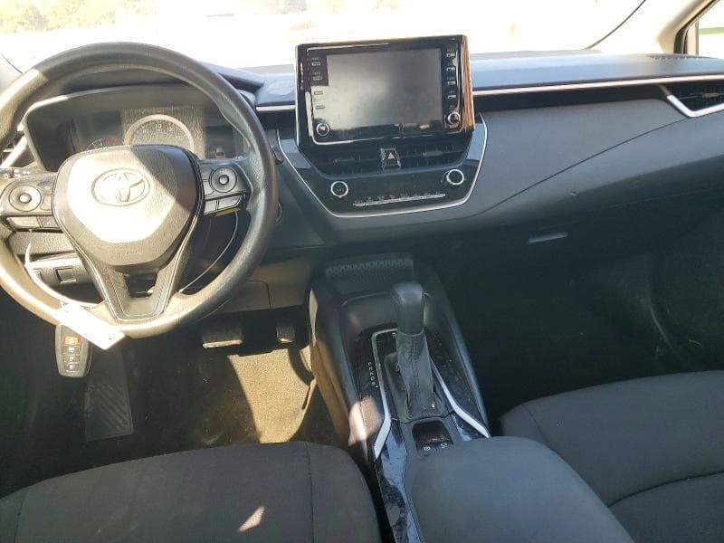 2020 TOYOTA COROLLA LE 8