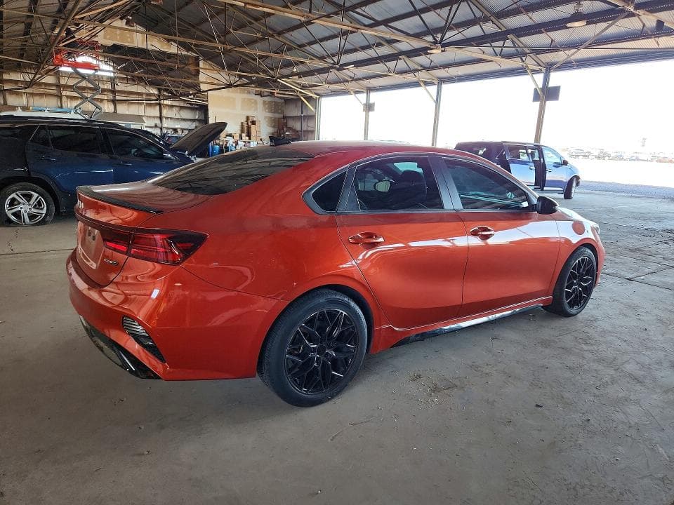 2022 KIA FORTE GT LINE 3