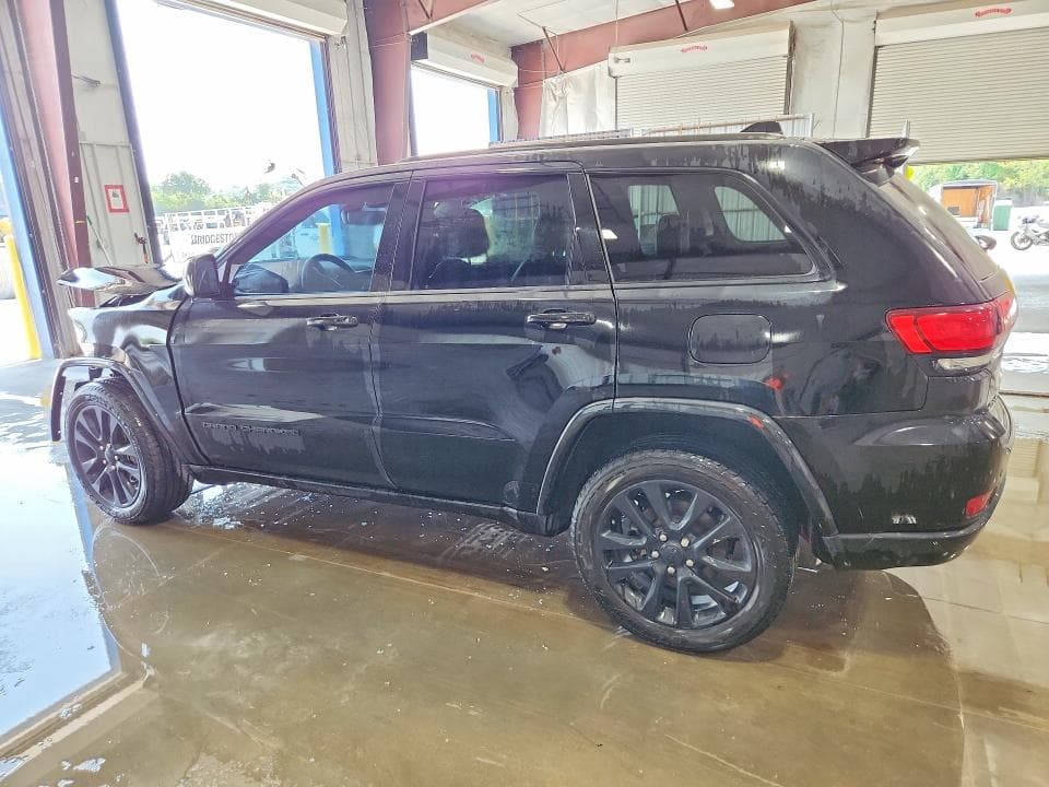 2019 JEEP GRAND CHEROKEE LAREDO 2