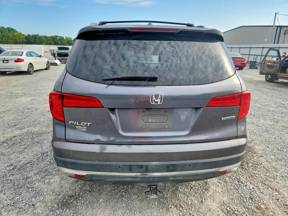 2017 HONDA PILOT TOURING 6