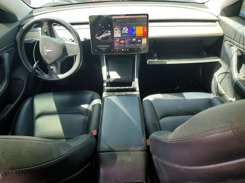 2018 TESLA MODEL 3 8