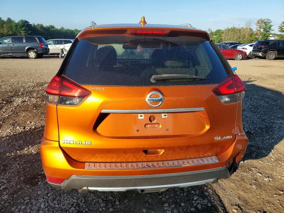 2017 NISSAN ROGUE SL 6