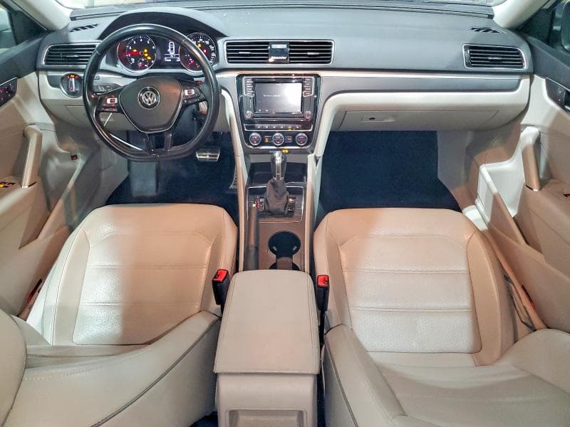 2018 VOLKSWAGEN PASSAT S 8