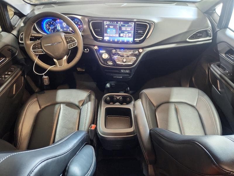 2025 CHRYSLER PACIFICA SELECT 8