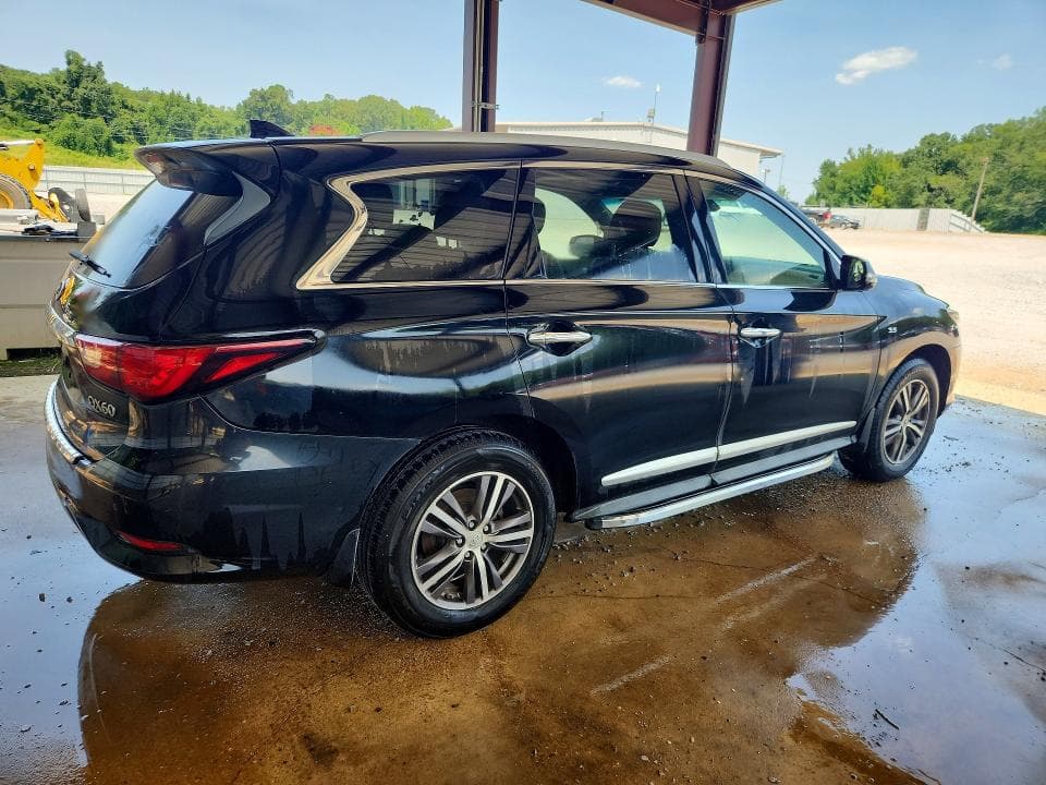 2017 INFINITI QX60 BASE 3