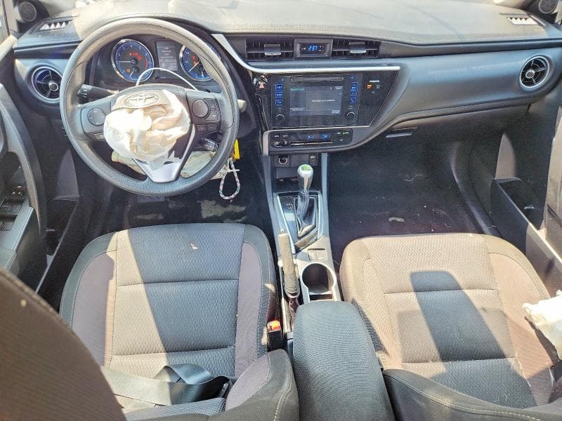 2017 TOYOTA COROLLA LE 8