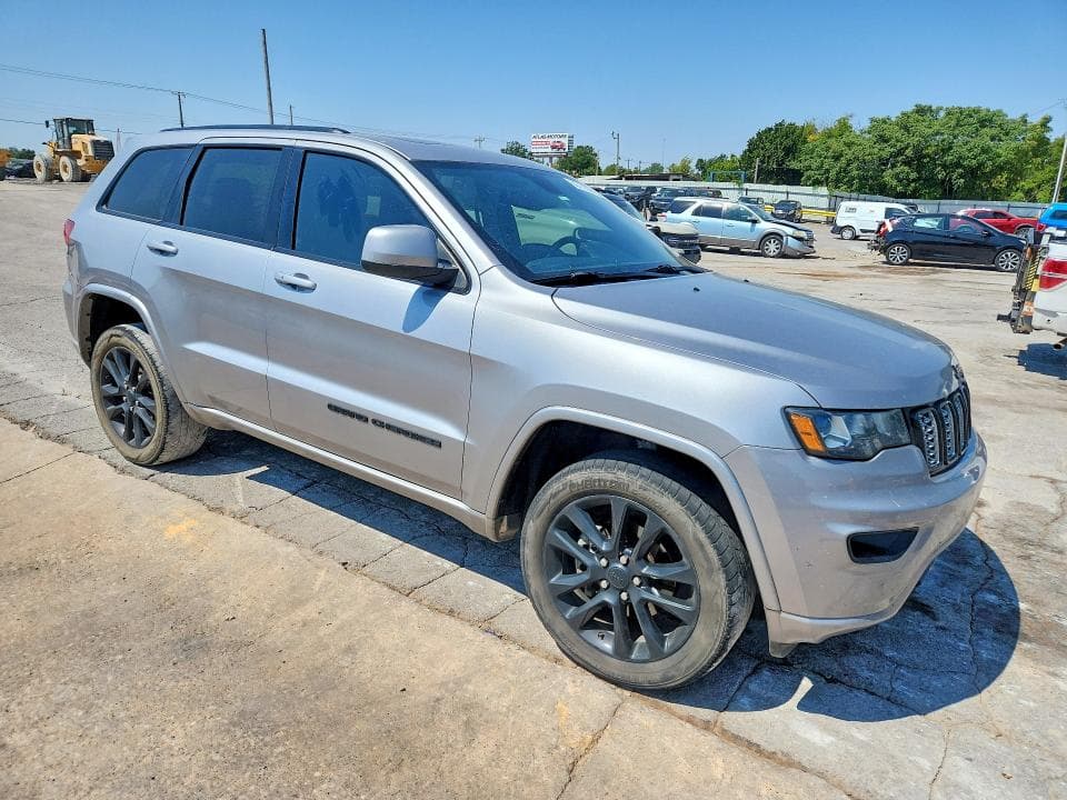 2020 JEEP GRAND CHEROKEE LAREDO 4
