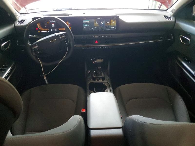 2025 KIA K4 LXS 8