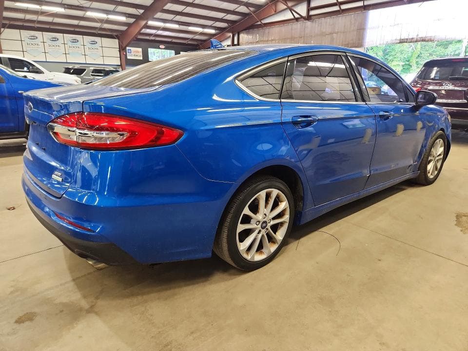 2019 FORD FUSION SE 3