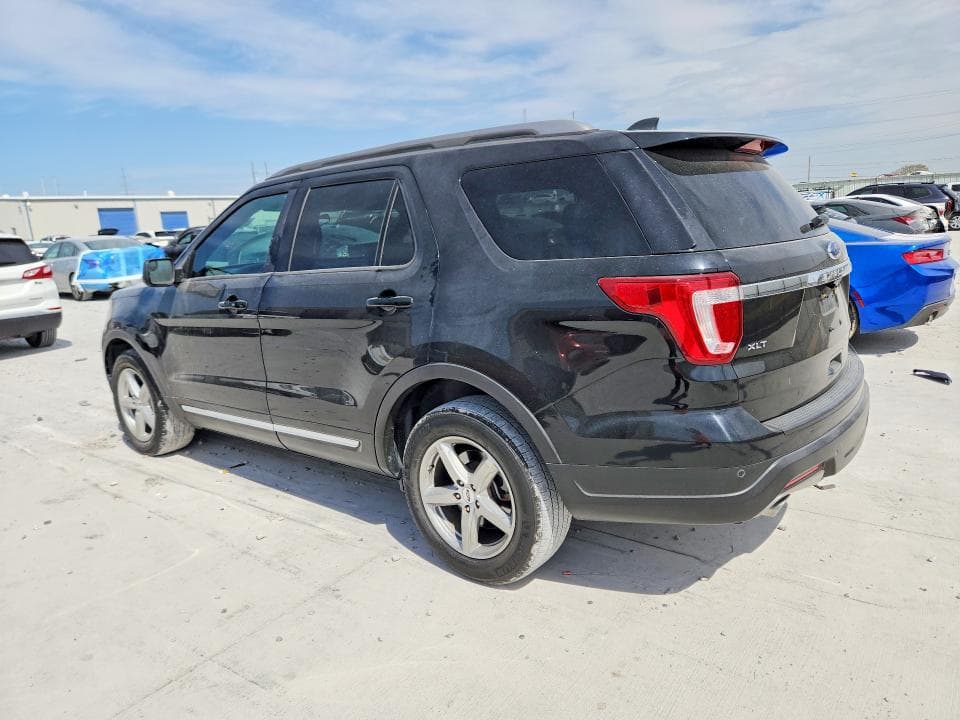 2018 FORD EXPLORER XLT 2