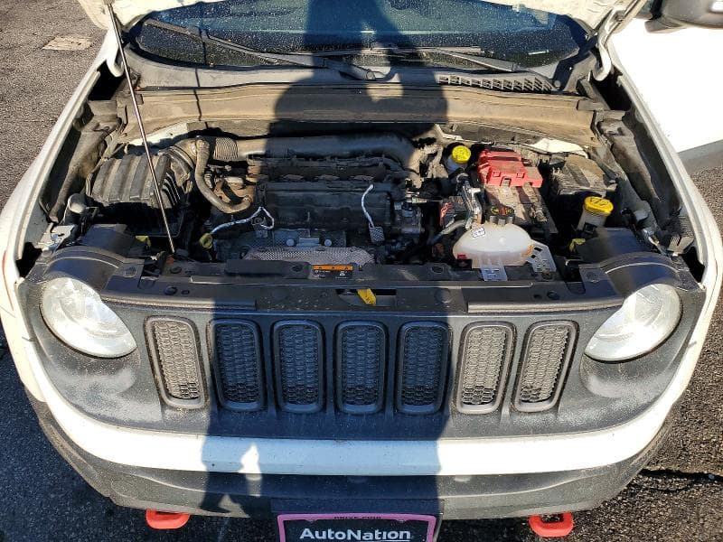 2018 JEEP RENEGADE TRAILHAWK 11