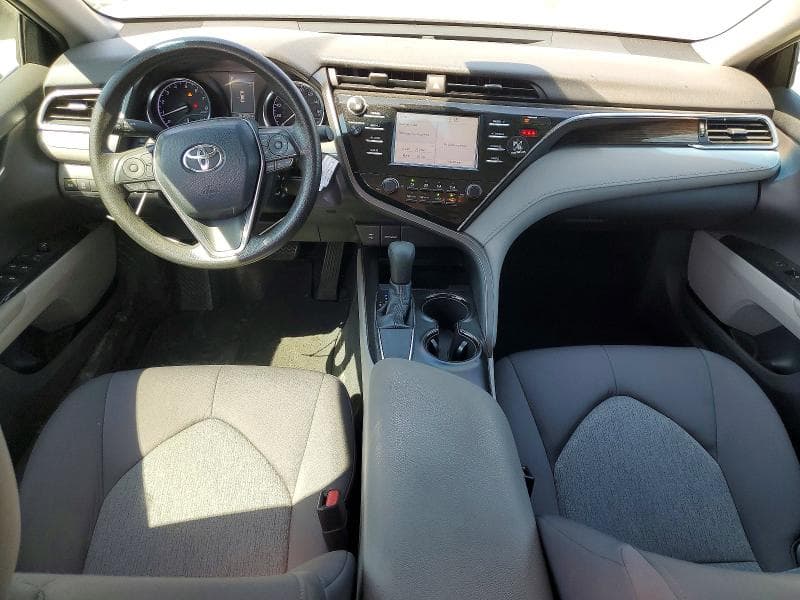 2018 TOYOTA CAMRY LE 8