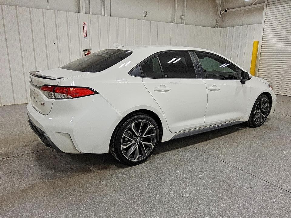2020 TOYOTA COROLLA SE 3
