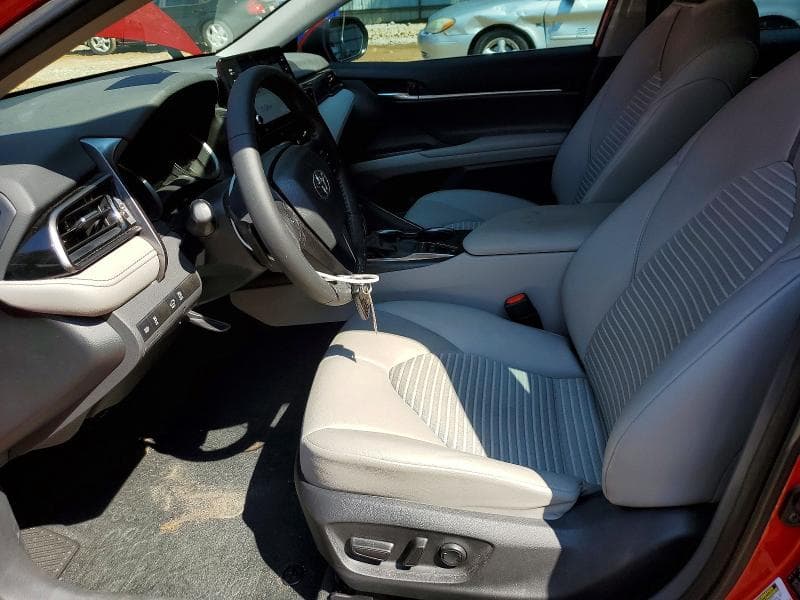 2022 TOYOTA CAMRY HYBRID SE 7
