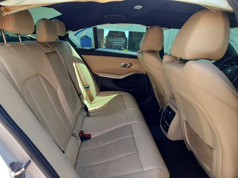 2022 BMW 330I 10