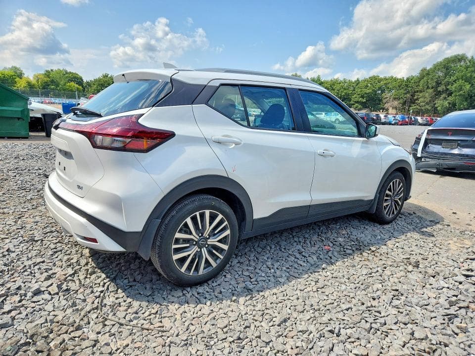 2023 NISSAN KICKS SV 3