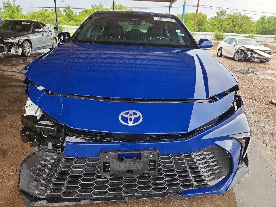 2025 TOYOTA CAMRY SE 5