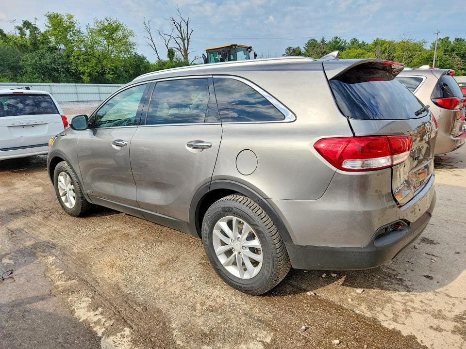 2018 KIA SORENTO LX 2