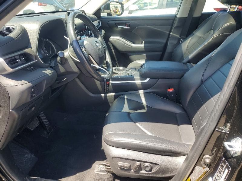 2022 TOYOTA HIGHLANDER XLE 7